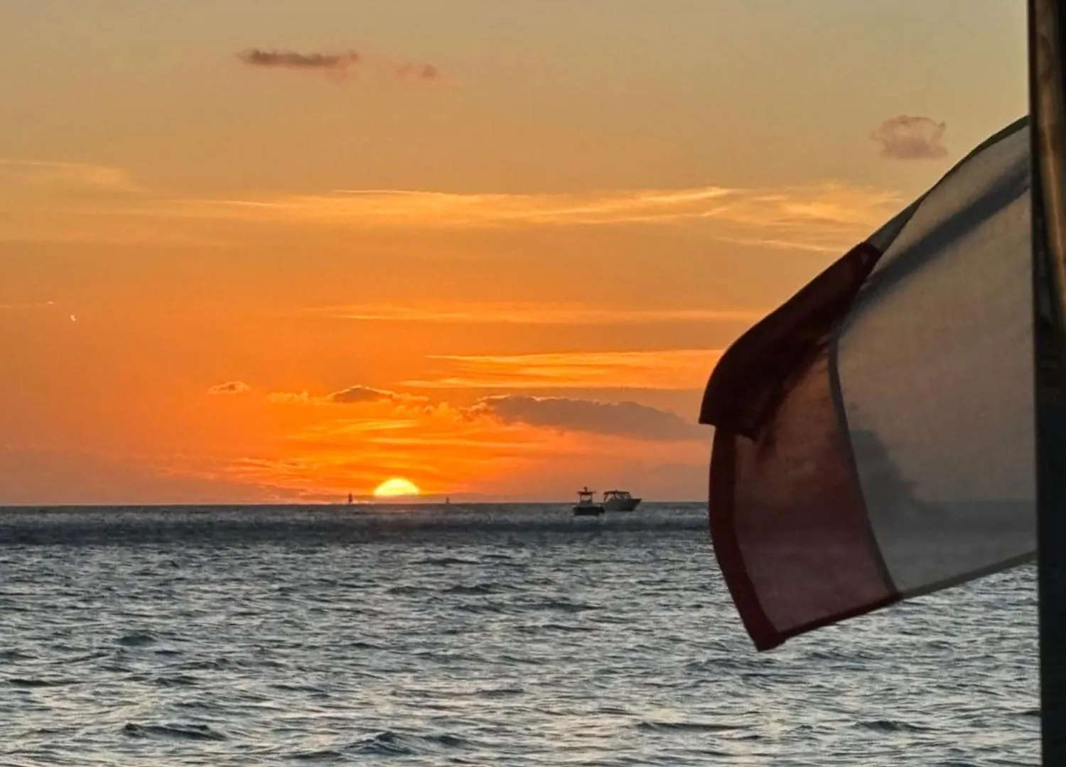 Catamaran Zephyr Nuit Au Mouillage Diner, Nuit Et Petit-Dejeuner Inclus Grand Case Botel